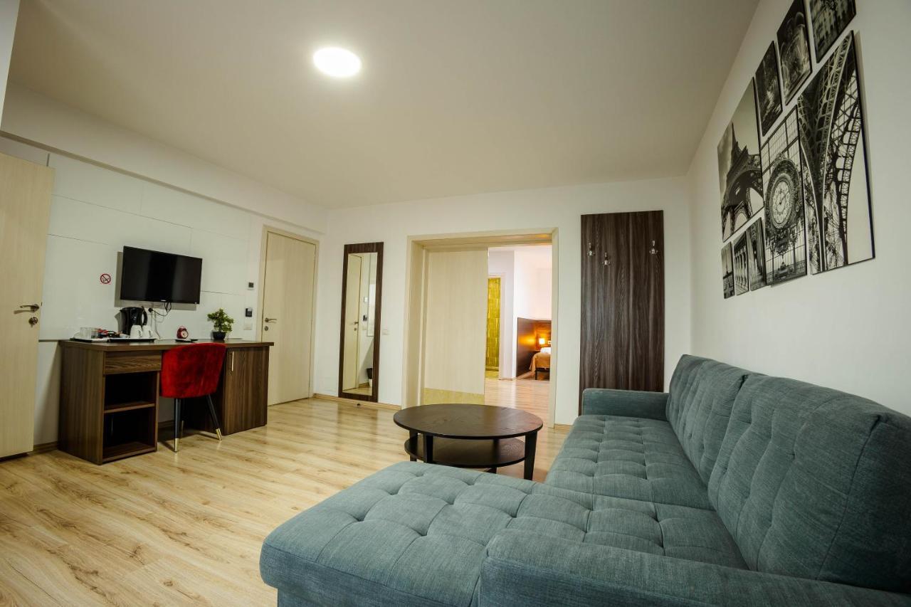 Bliss Inn Tunari Voluntari Екстер'єр фото