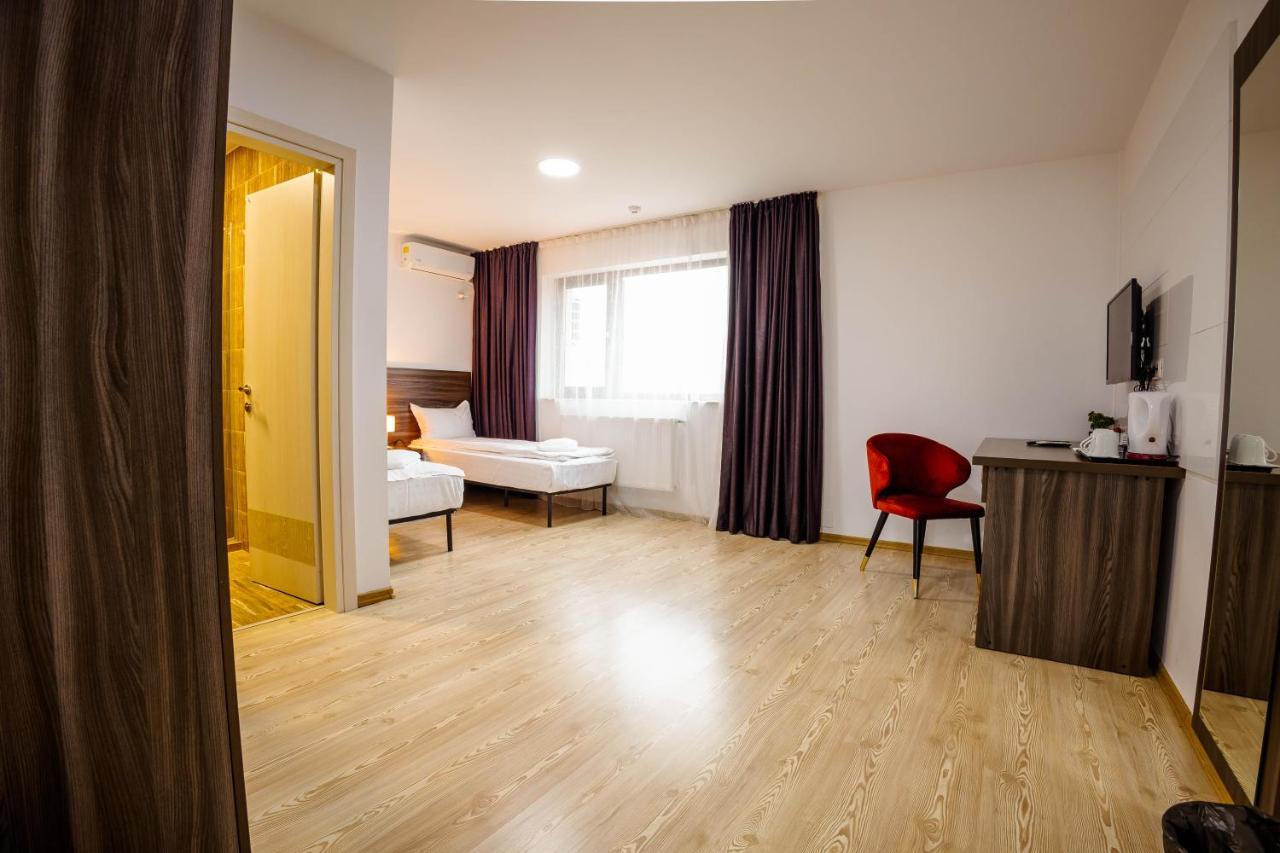 Bliss Inn Tunari Voluntari Екстер'єр фото