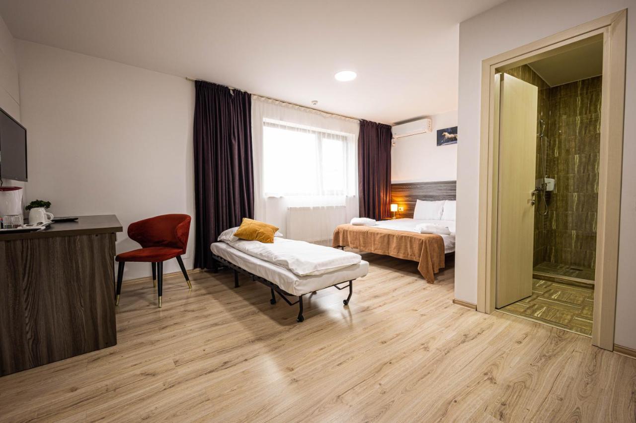 Bliss Inn Tunari Voluntari Екстер'єр фото