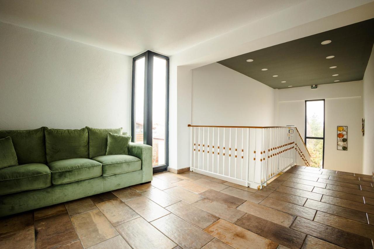 Bliss Inn Tunari Voluntari Екстер'єр фото