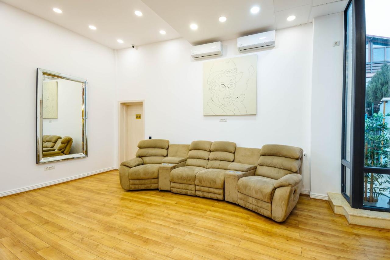 Bliss Inn Tunari Voluntari Екстер'єр фото